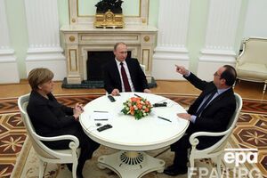Меркель, Олланд и Путин договорились доработать Минские соглашения, заявил Зайберт