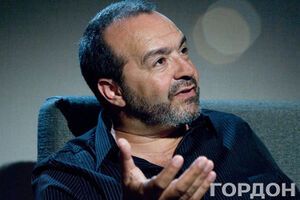 "В году хренова туча дней, и в каждый, слава богу, что-то было!" – подсказывает властям Шендерович