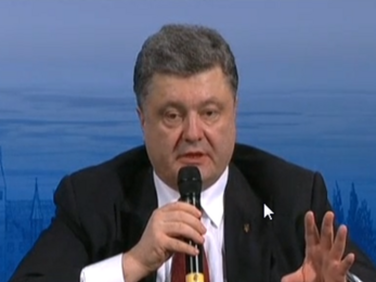 Порошенко ответил на вопросы во время дебатов на Мюнхенской конференции по вопросам безопасности