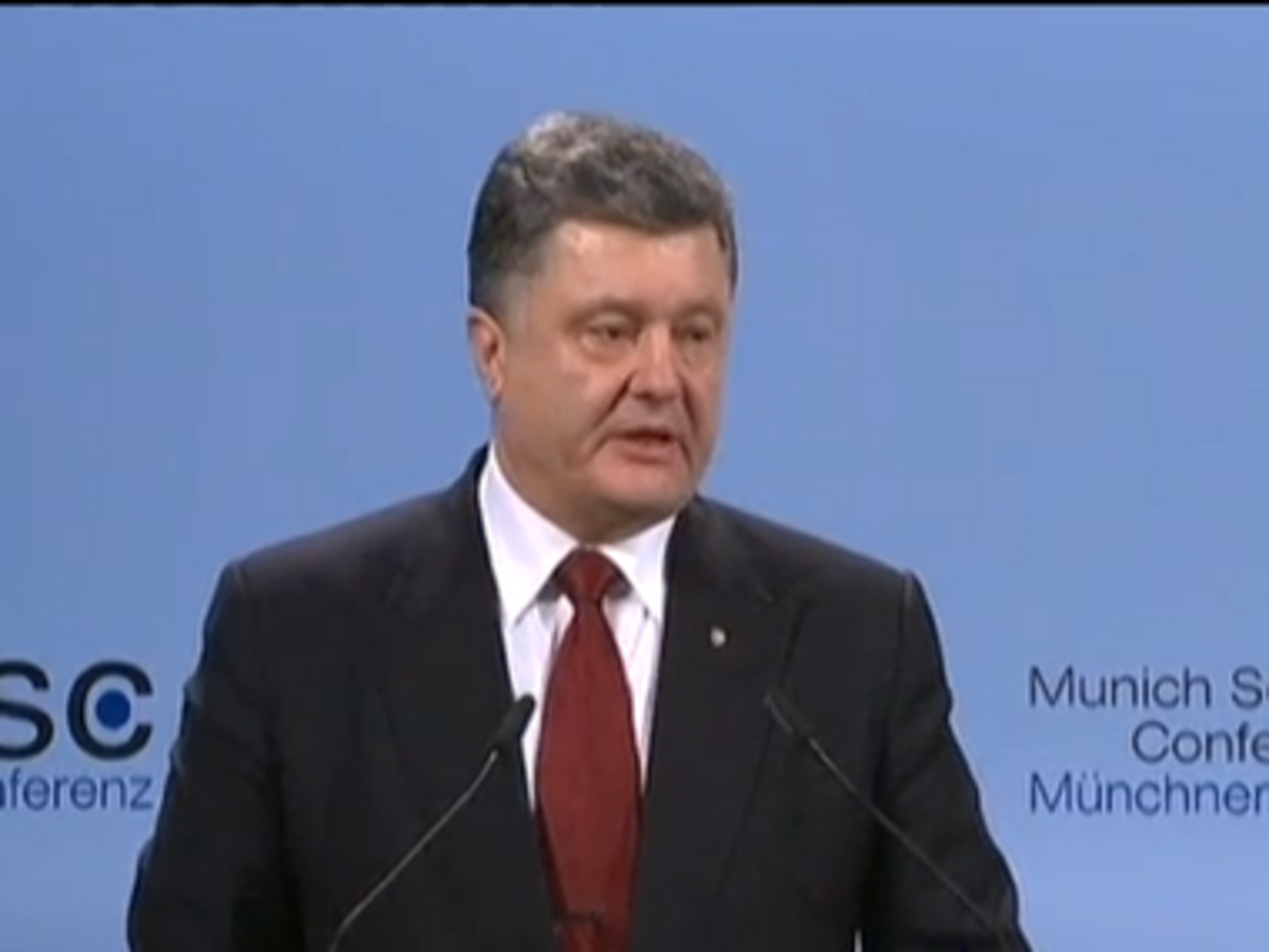 Порошенко:&nbsp;На тот факт, что у нас на границах проводятся такие военные учения, должна быть международная реакция, чтобы обуздать гибридную войну