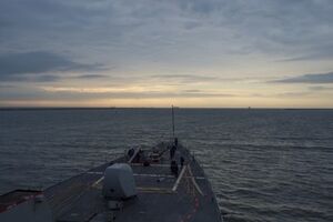 Эсминец вошел в Черное море