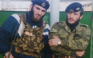 В следующие выходные в Днепропетровске планируется провести вече памяти генерала Исы Мунаева (на фото справа)