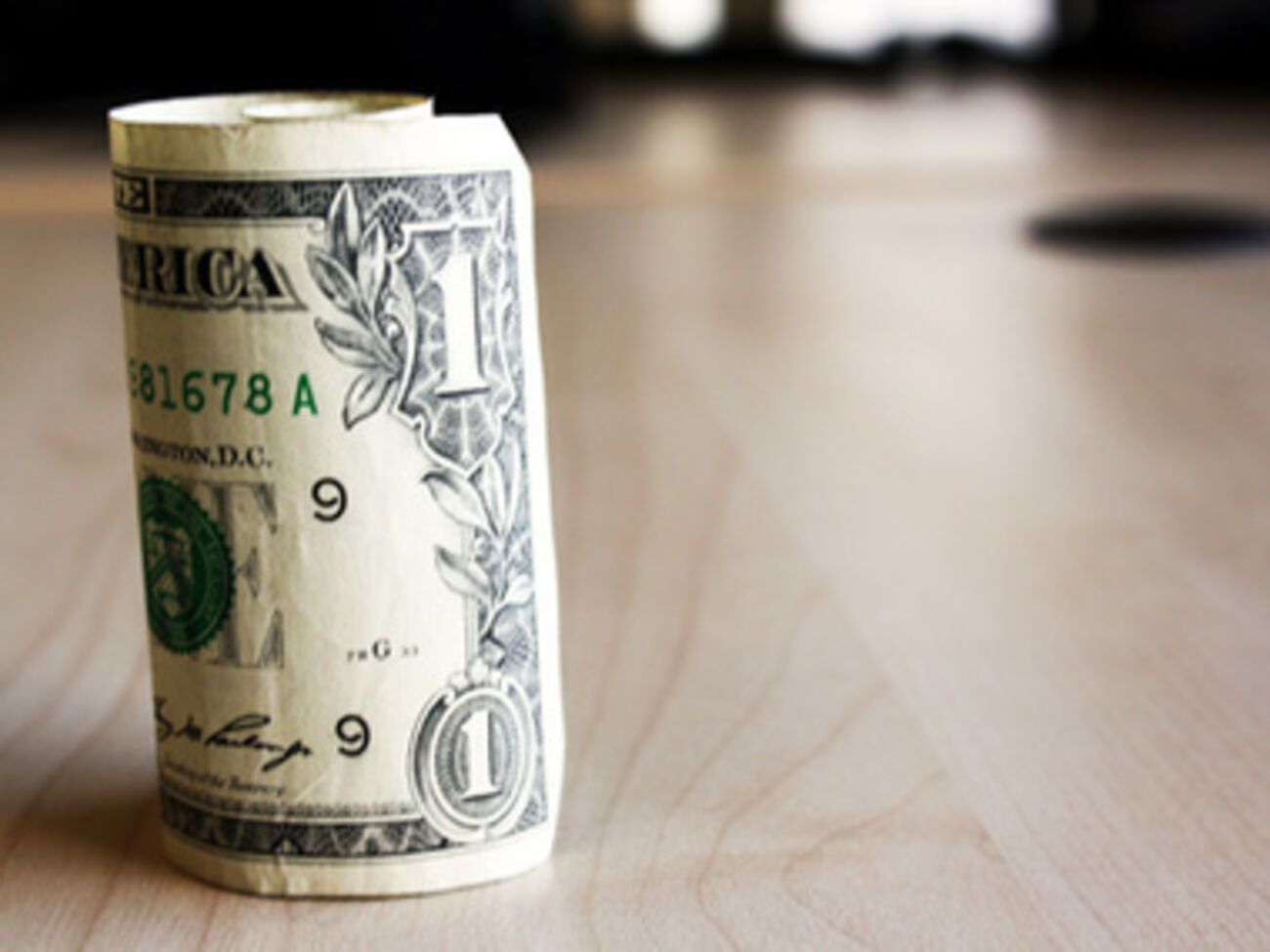 Доллар усиливает свои позиции по отношению к гривне