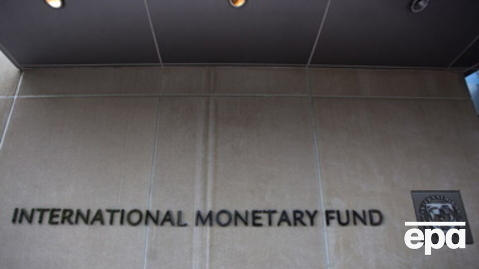 МВФ продолжает работать в Украине