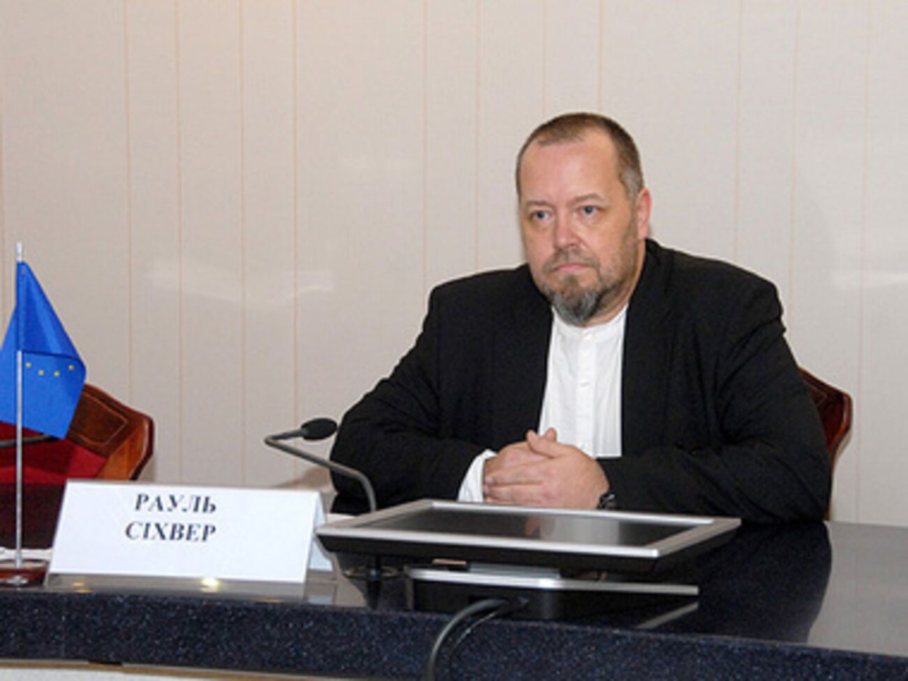 Рауль Сихвер займется реформированием ГАИ