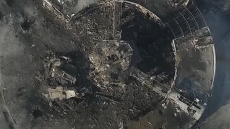 Микац заявил, что военные вынуждены были оставить донецкий аэропорт