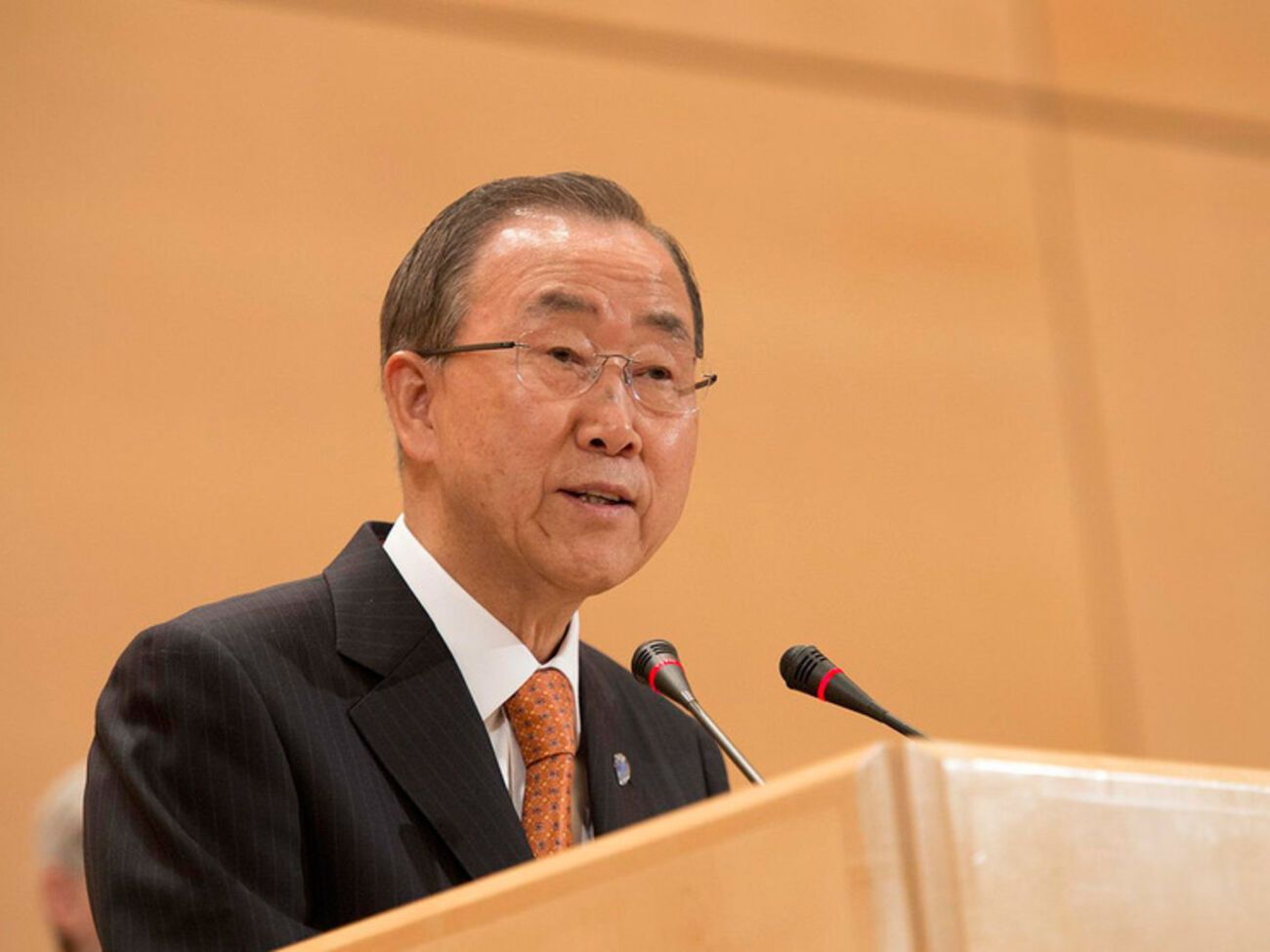 Пан Ги Мун выразил соболезнования семье и близким Немцова