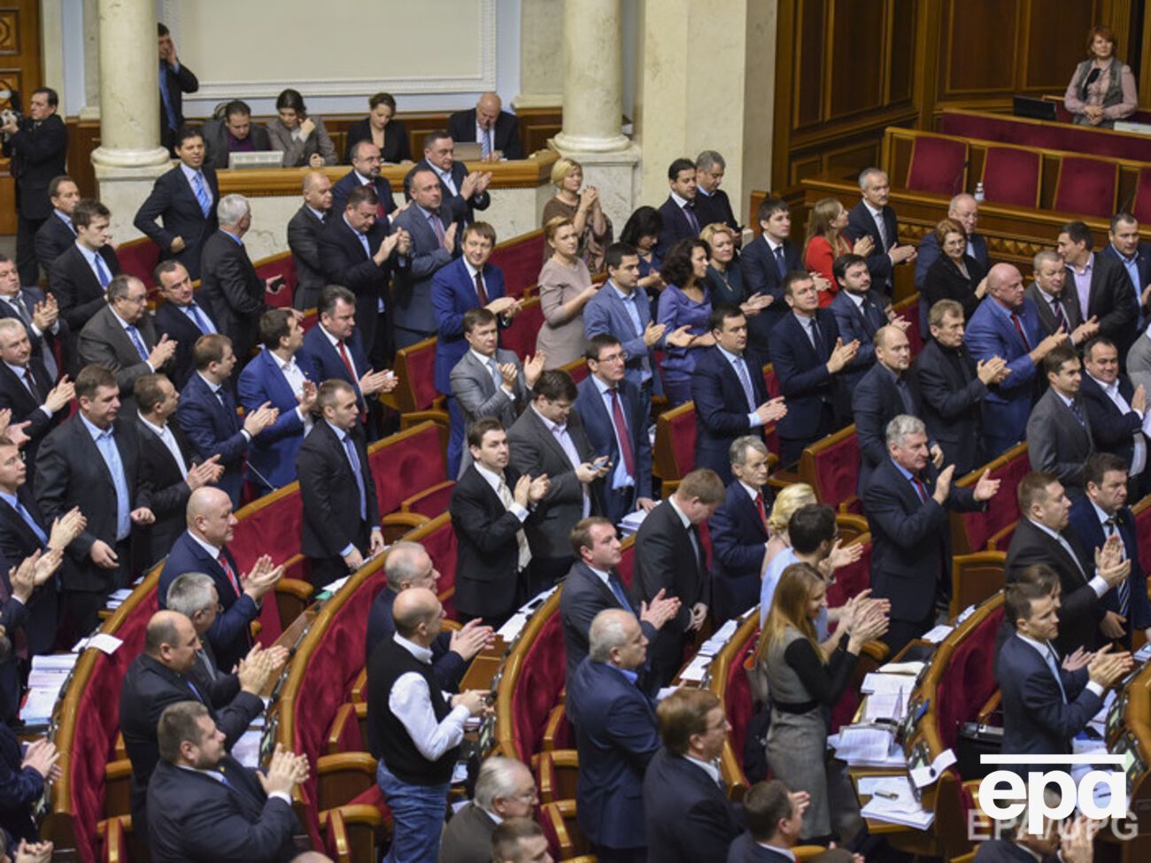 В понедельник Рада рассмотрит семь законопроектов