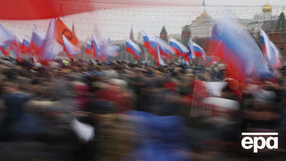 На марше в память о Немцове полиция задержала более 50 человек