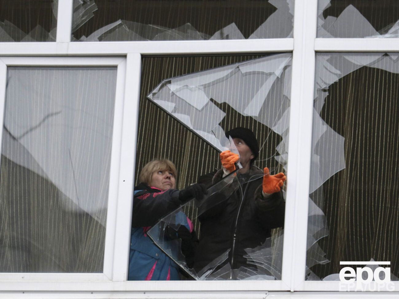 Боевики продолжают обстреливать мирные населенные пункты