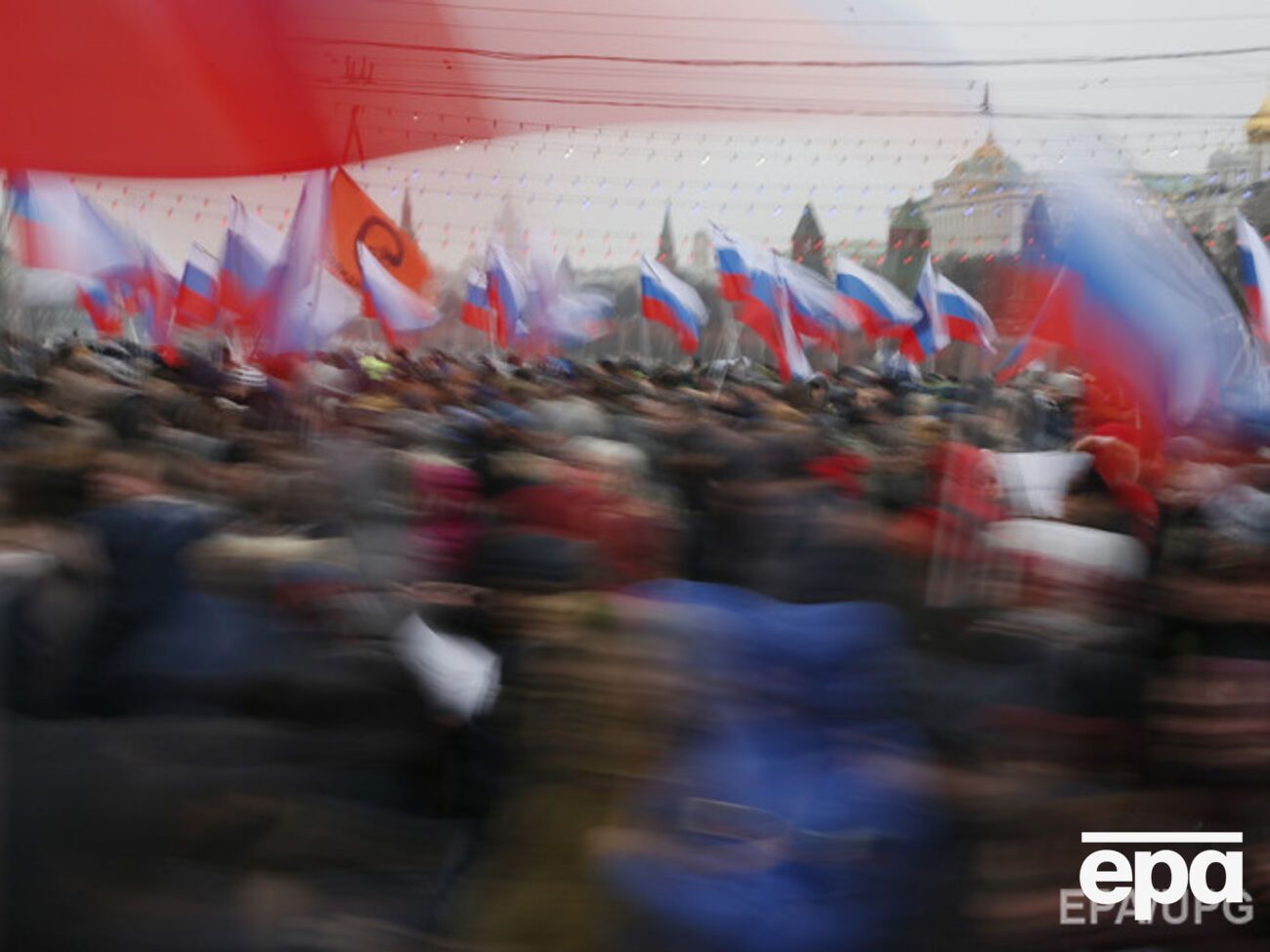 На митинг в память о Немцове вышли до 100 тысяч человек