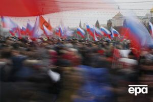 На митинг в память о Немцове вышли до 100 тысяч человек
