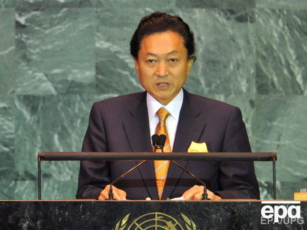 Хатояма сегодня приедет в Крым