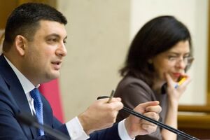 Владимир Гройсман пока не подписал принятый месяц назад закон о запрете российских фильмов в Украине