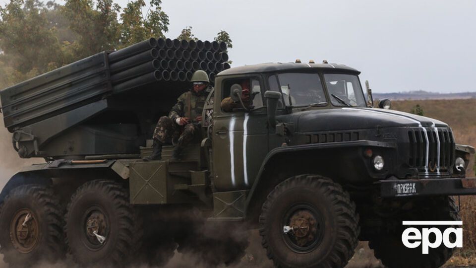 Украинское тяжелое вооружение отведено от линии фронта, сообщили в штабе АТО