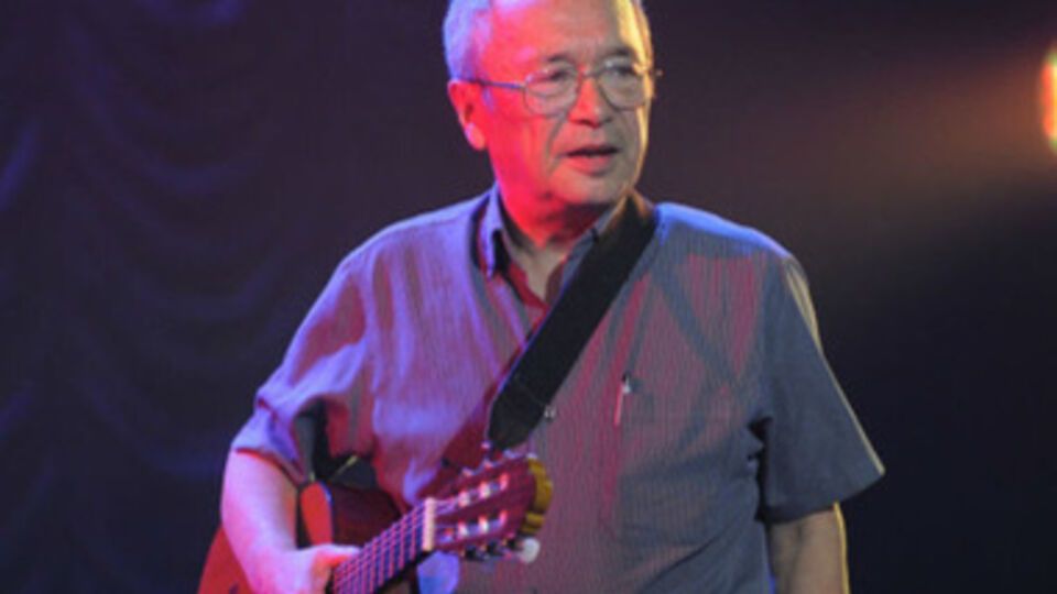 Юлий Ким: Он совершил, он соизволил. Историю страны своей он замарал и опозорил, и долго не отмыться ей