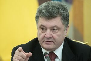 Порошенко провел телефонную беседу с Олландом
