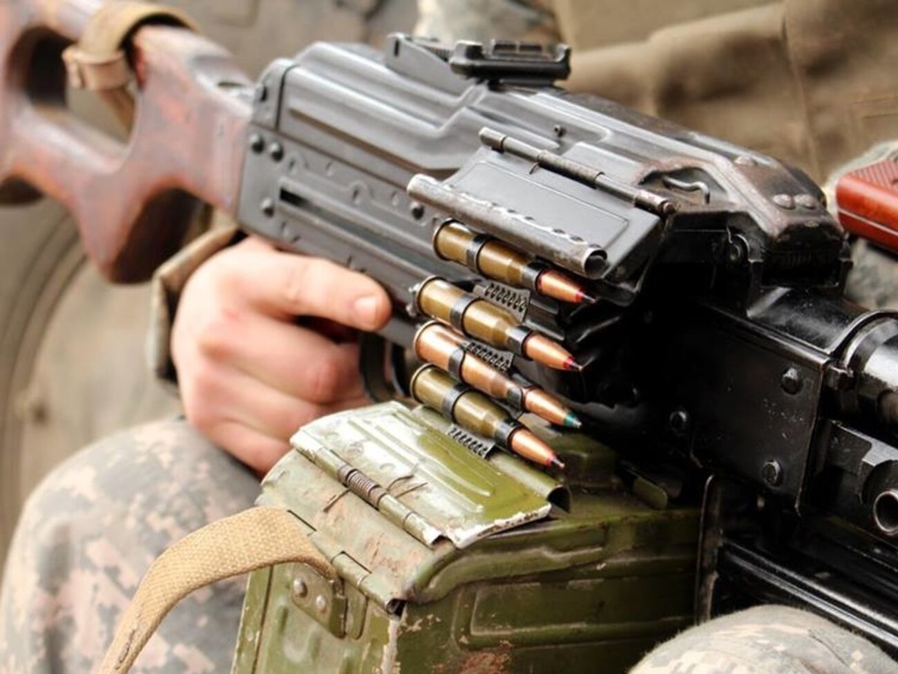 Под Широкино продолжаются бои