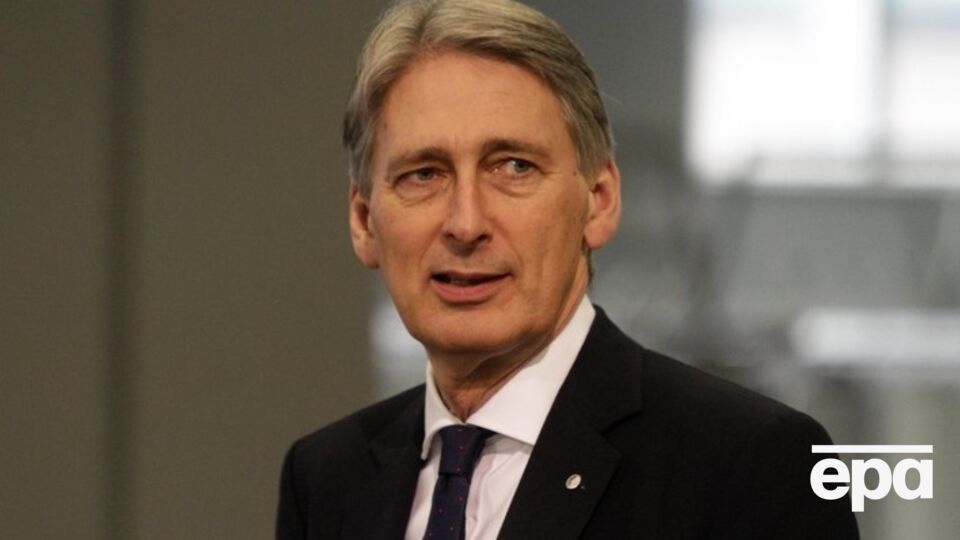 Хаммонд: Быстрая модернизация вооруженных сил является частью плана России по дестабилизации Восточной Европы и представляет "величайшую угрозу" для британской национальной безопасности