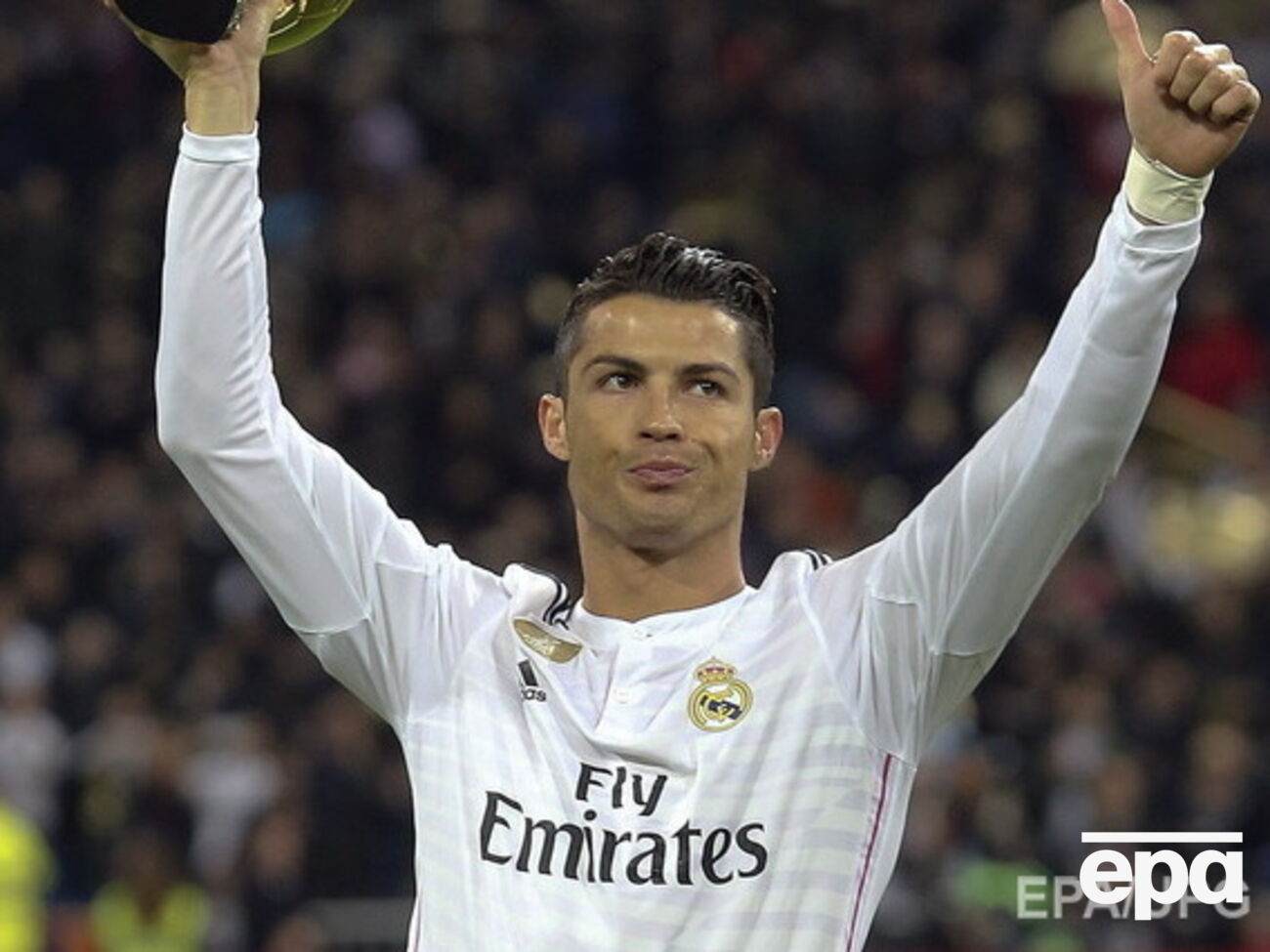 Кригтиану Роналду на вручении "Золотого мяча" в январе 2015 года