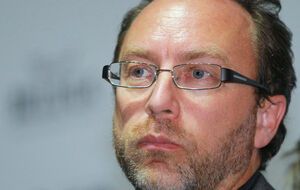 Основатель онлайн-энциклопедии "Википедия" Джимми Уэйлс