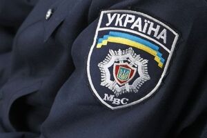 Возле "Выдубичей" неизвестный выстрелил осветительным патроном