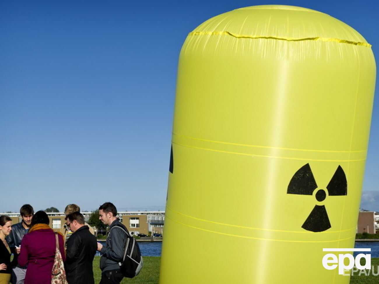 Россия угрожает миру ядерным оружием