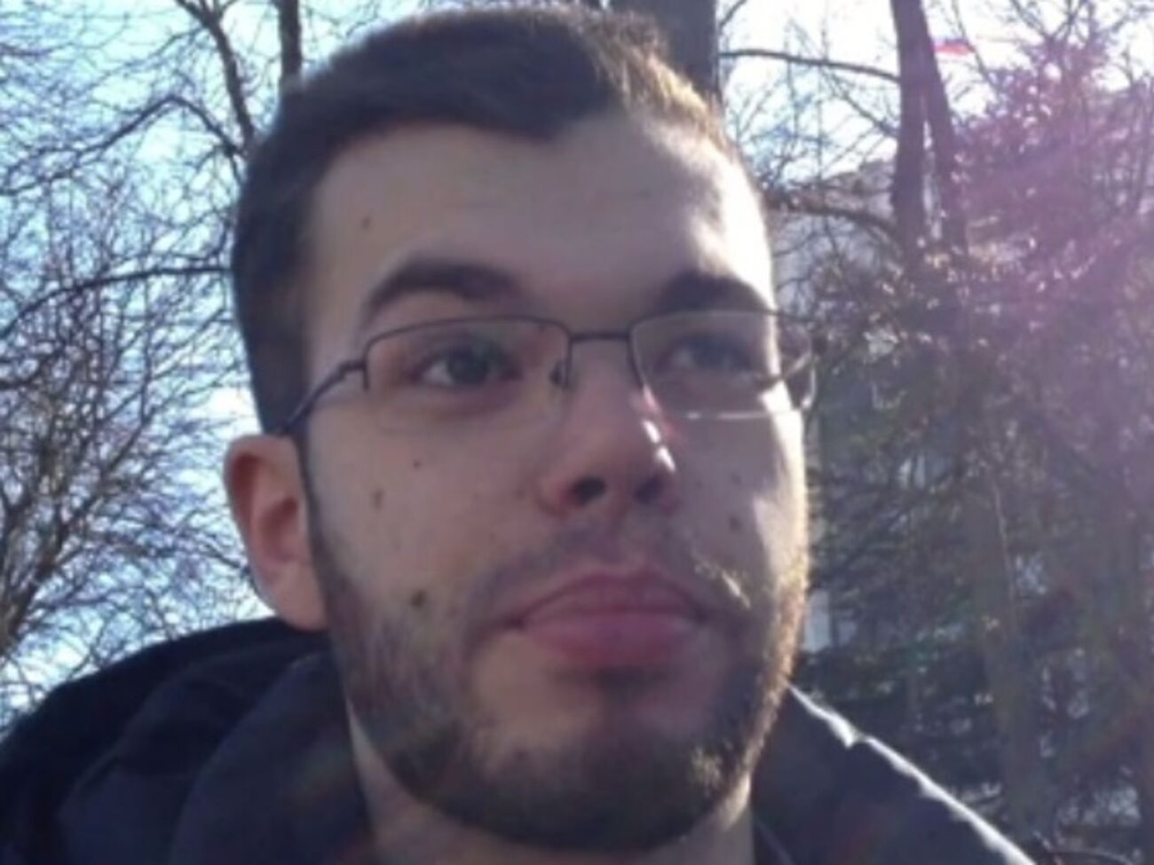 После акции Леонида Кузьмина задержали за украинскую символику