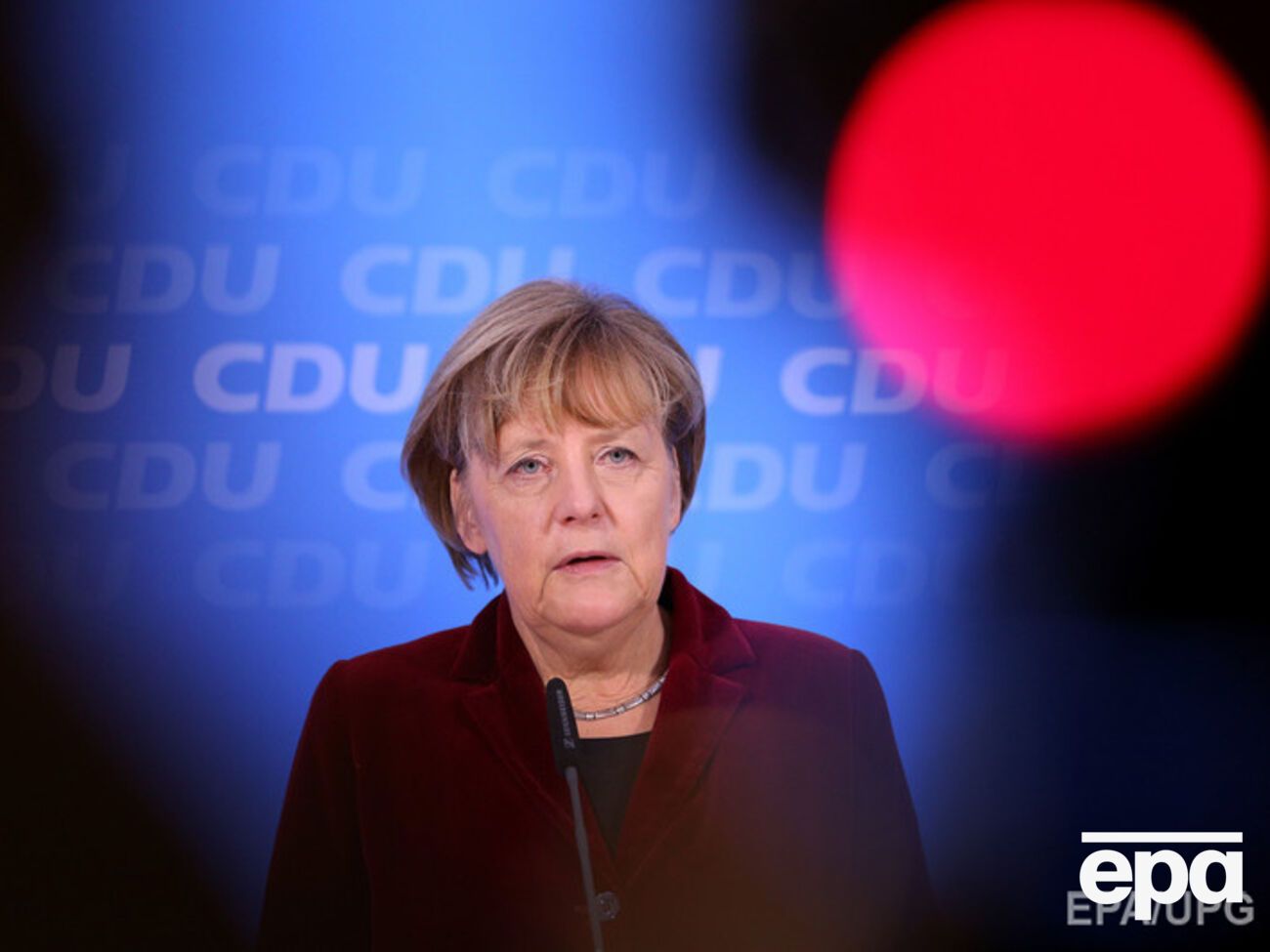 Меркель не поедет в Москву 9 мая