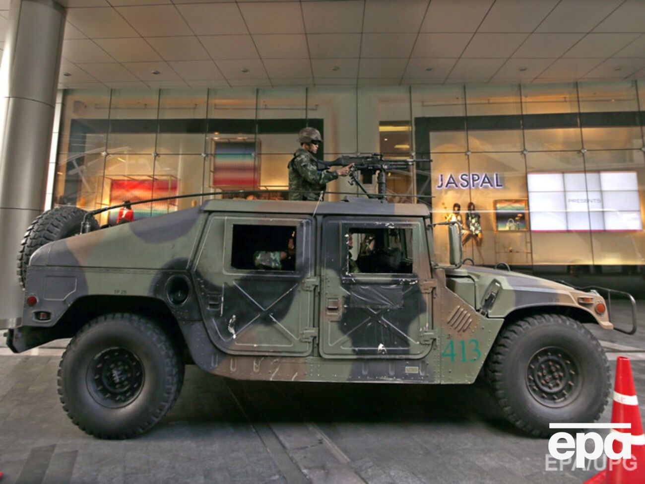 США предоставит Украине 30 тяжело бронированных джипов Humvee