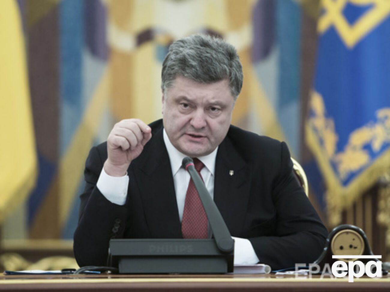 Порошенко наградил еще четырех военных