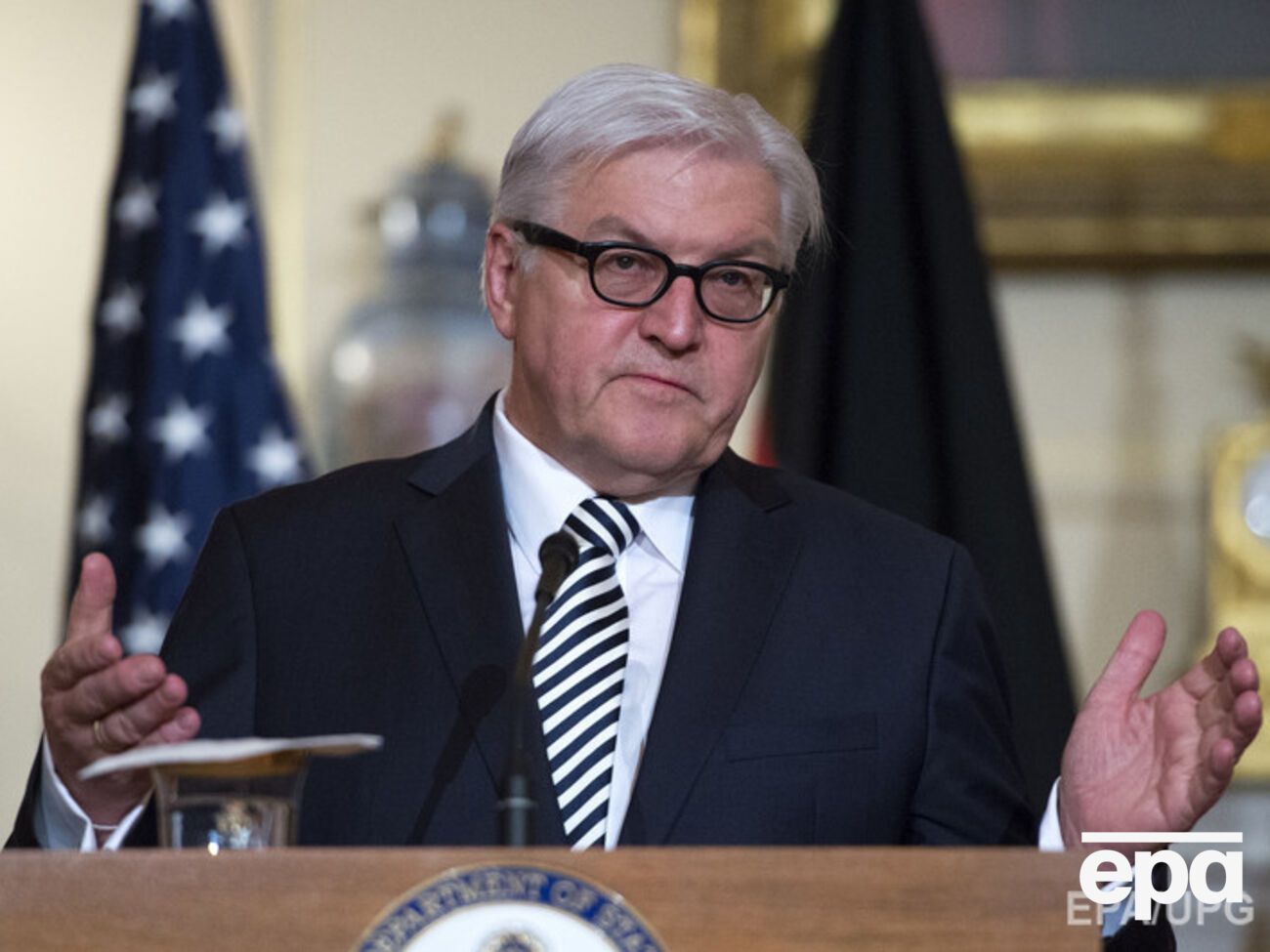 Штайнмайер считает, что перемирие на Донбассе работает