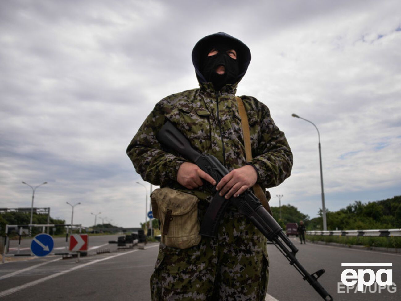 Боевики стягивают технику и живую силу к Новоазовску