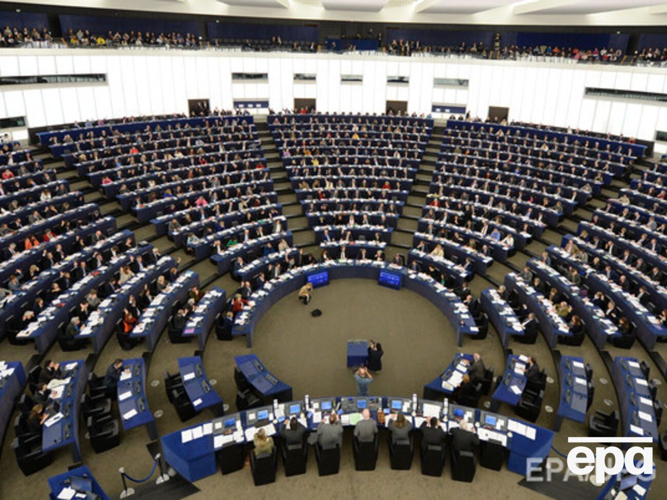 Европарламент принял резолюцию по последним событиям в России