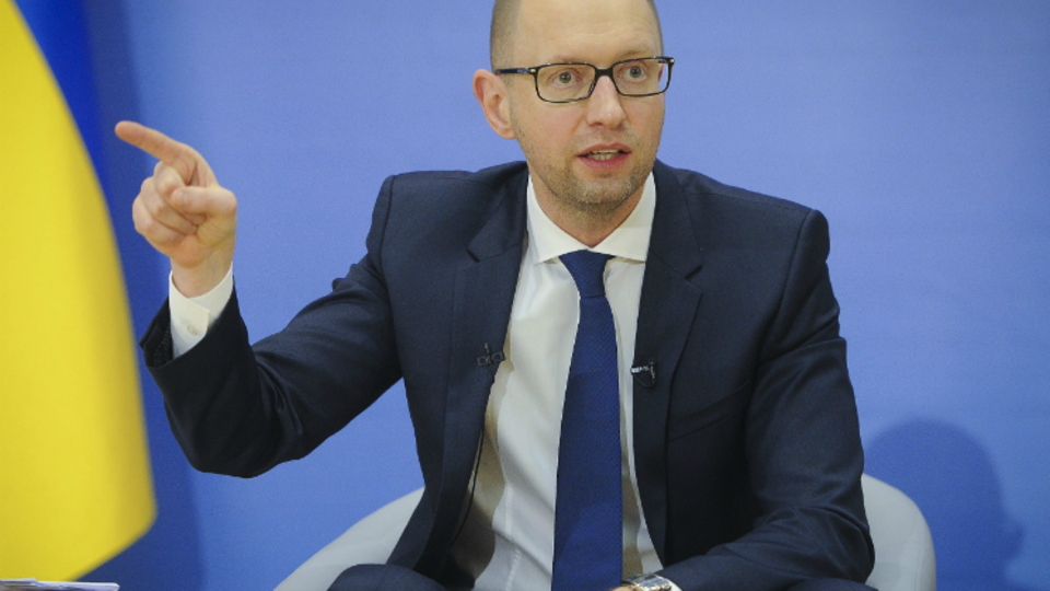 Арсений Яценюк сообщил, когда Украина получит первый транш от МВФ