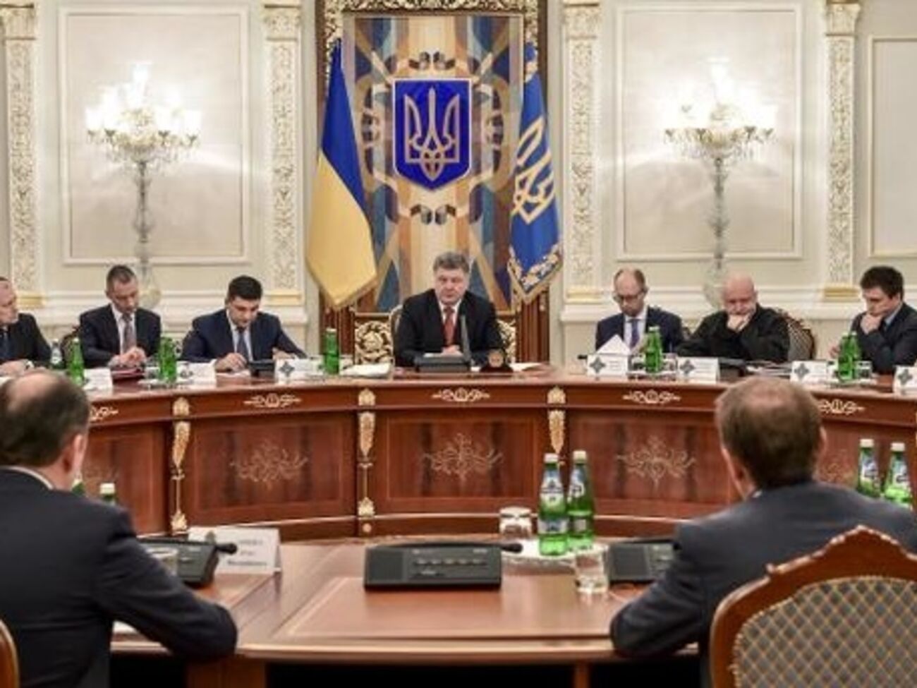 Петр Порошенко: Прекращение огня не означает, что мы не открываем огонь