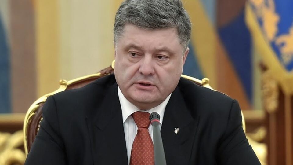 Петр Порошенко сообщил об утверждении плана строительства линии размежевания в зоне АТО