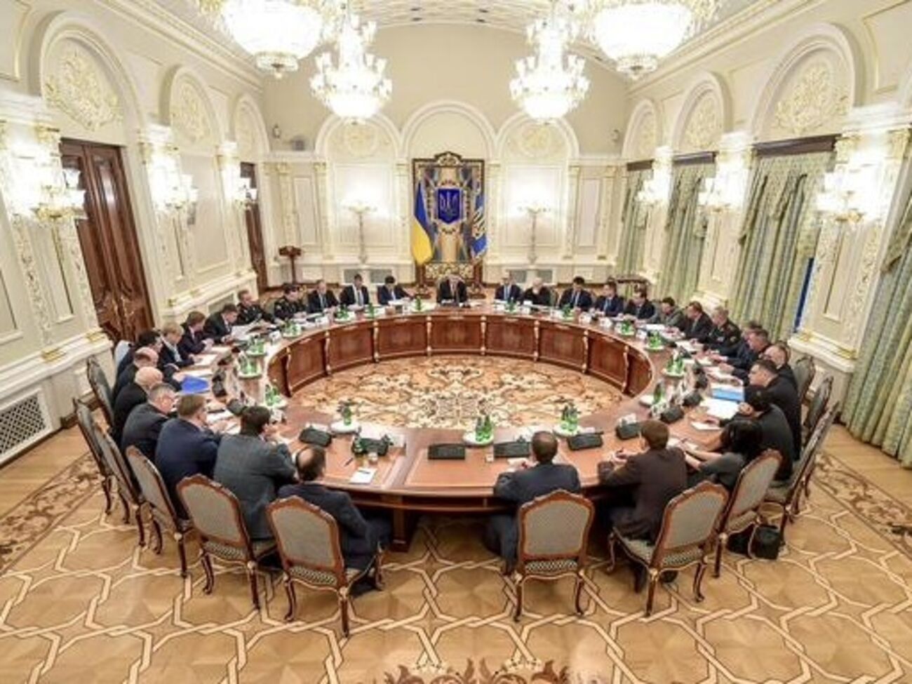 Петр Порошенко сообщил, что будет после отвода вооружения на Донбассе