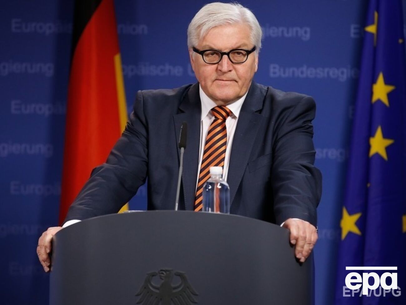 Штайнмайер выступил против поставок оружия Украине