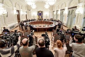 Сегодня состоялось заседание СНБО при участии президента Петра Порошенко