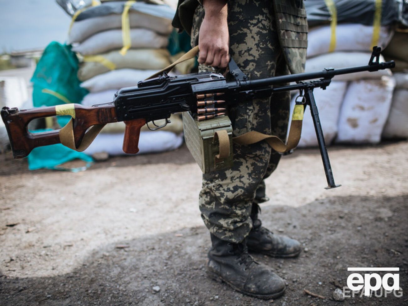 Штаб АТО сообщил, что боевики продолжают обстрелы украинских военных