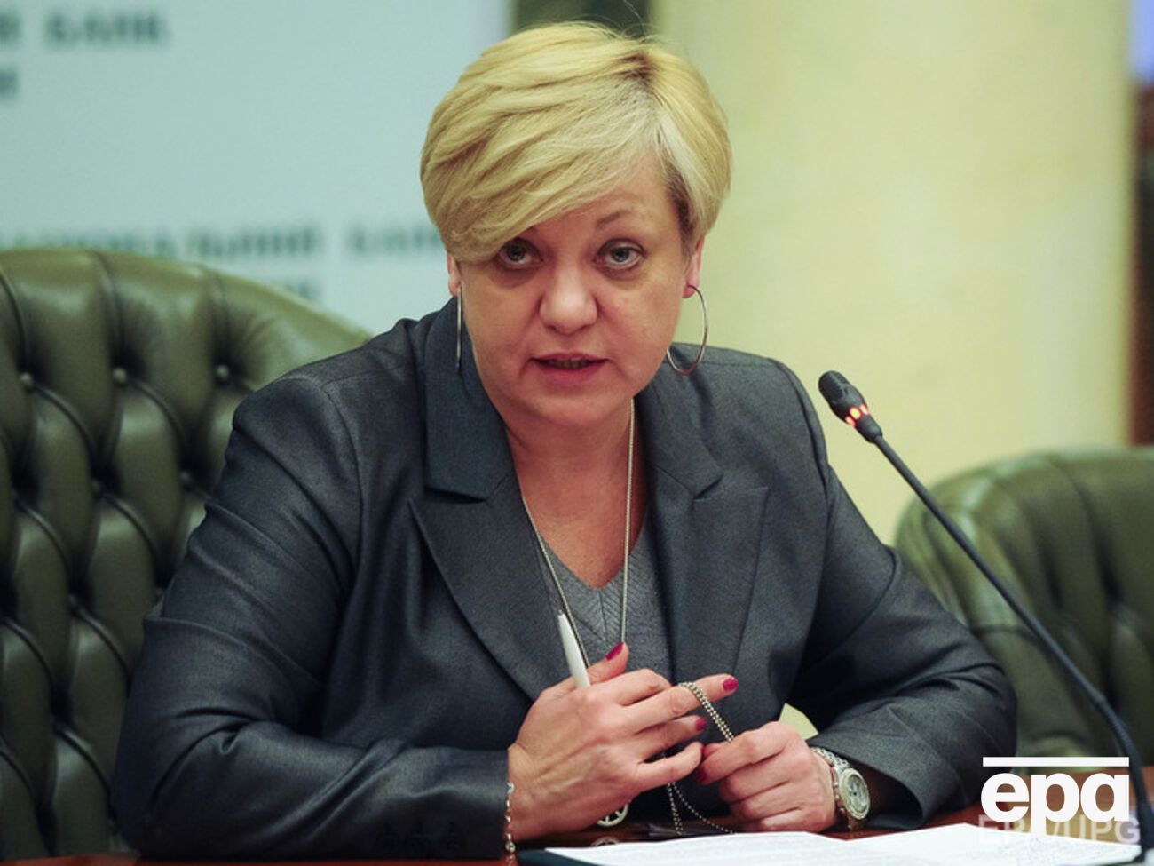 Гонтарева сообщила, что ограничения на валютном рынке могут быть сняты