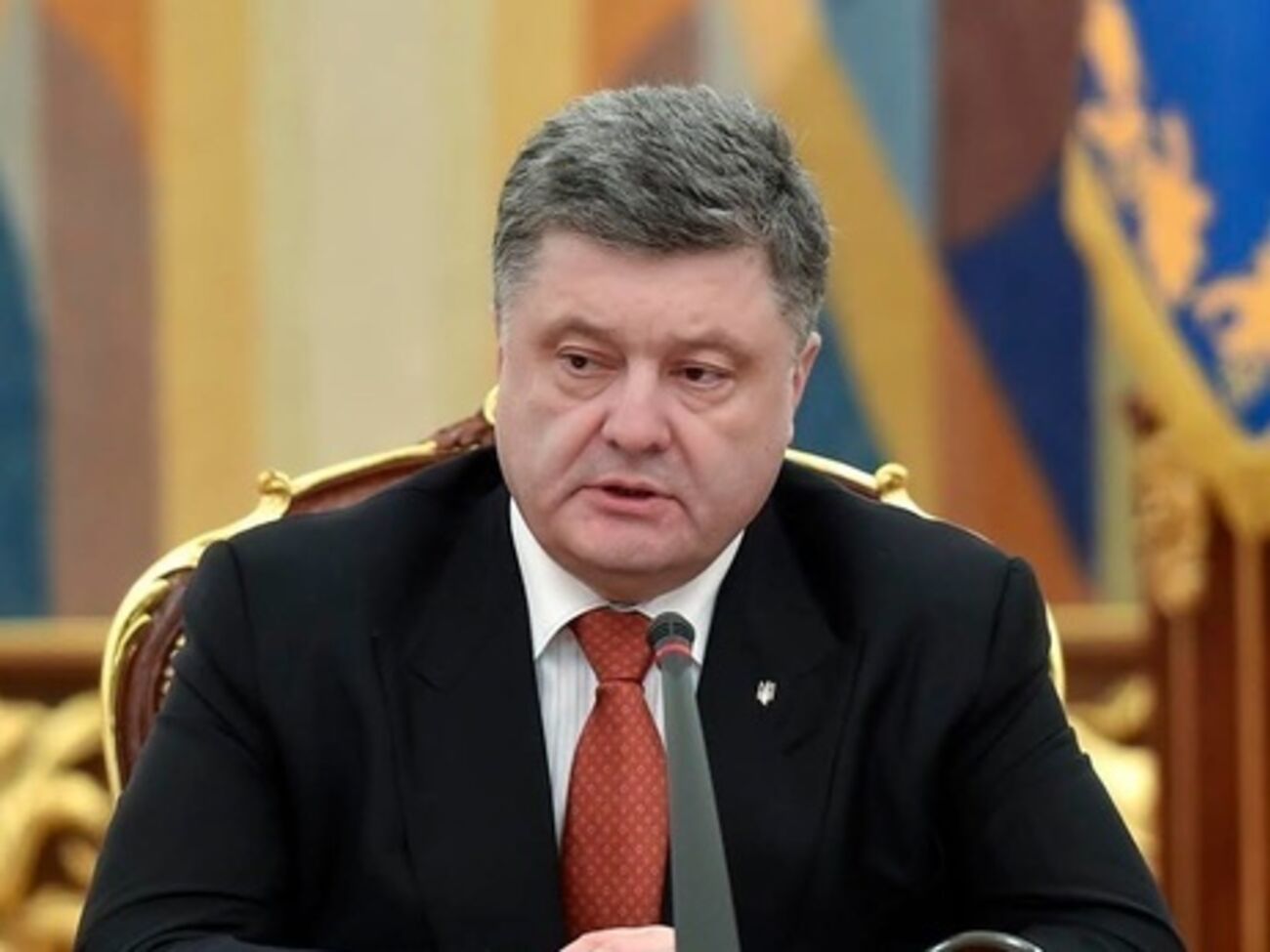 Порошенко заявил, что в Украине сильная армия