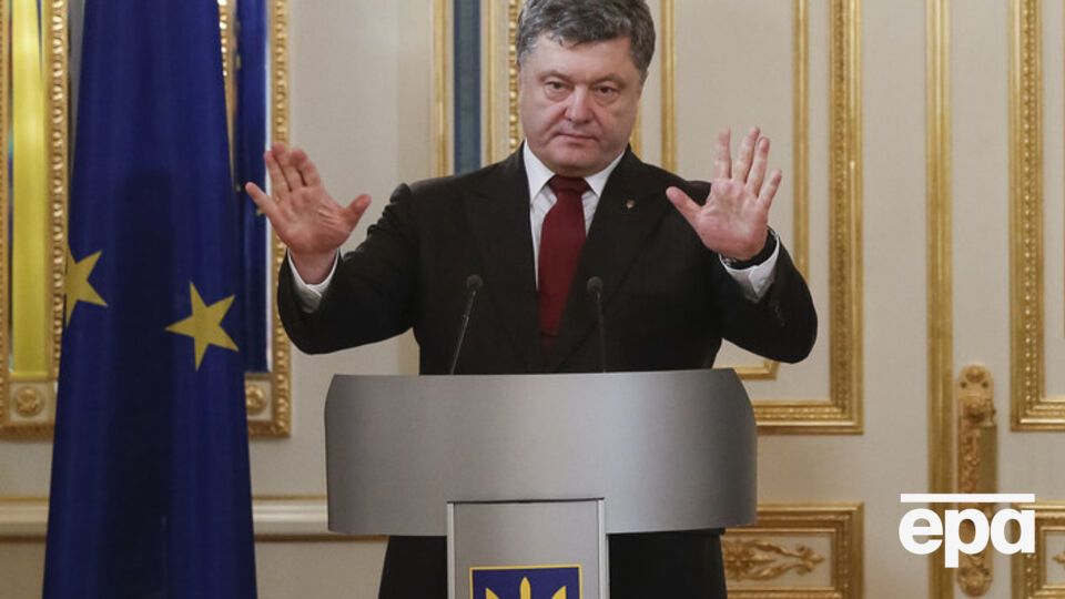 Порошенко потребовал создать эшелонированную линию обороны на Донбассе