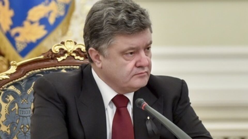 Порошенко: Бронемашины для ВСУ прибудут на следующей неделе