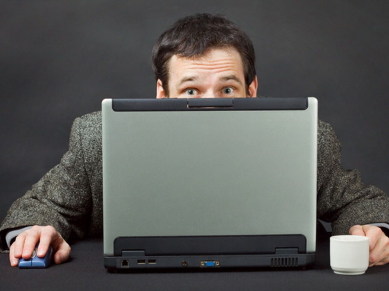 "Троллей" нанимают на работу, чтобы хорошо писать о Путине