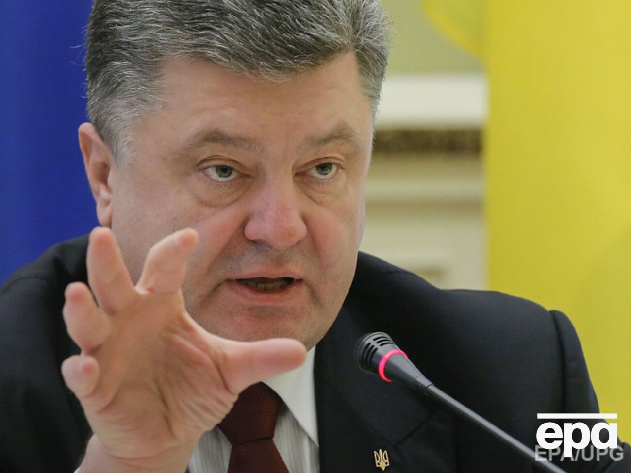 Порошенко прилетел в Германию