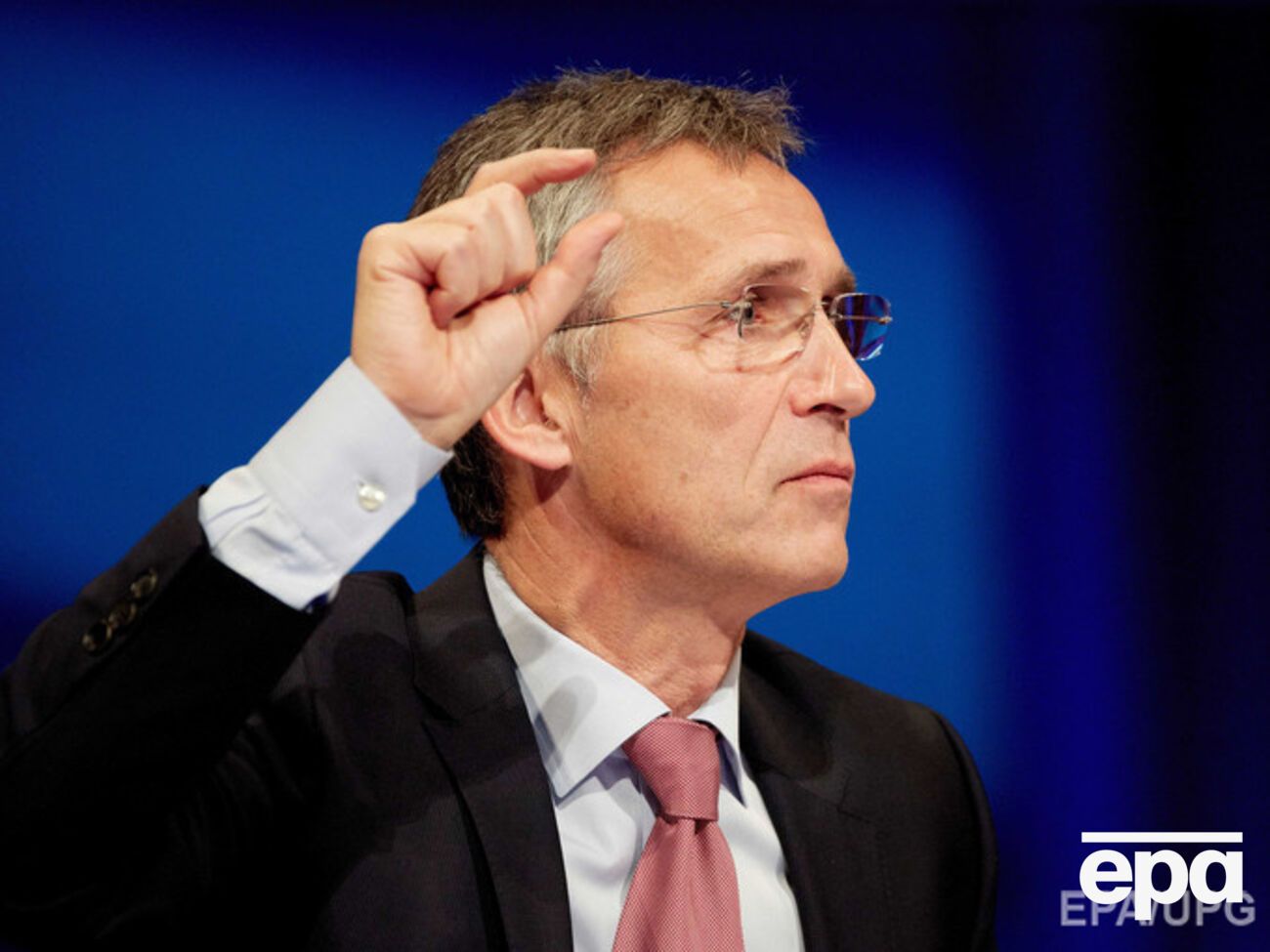 Столтенберг заявил, что Россия не выполняет Минские соглашения