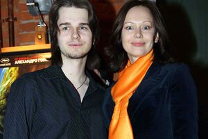 Еще до отъезда Безруковых юноша жаловался на высокую температуру и общее недомогание