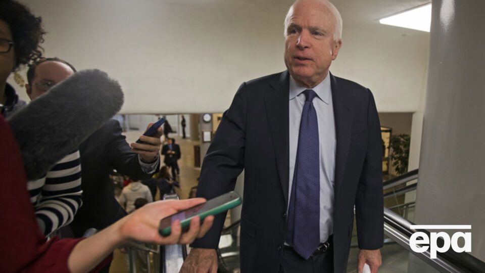 Маккейн: Гробы возвращаются в Россию, и уже матери начинают говорить: "Довольно!"